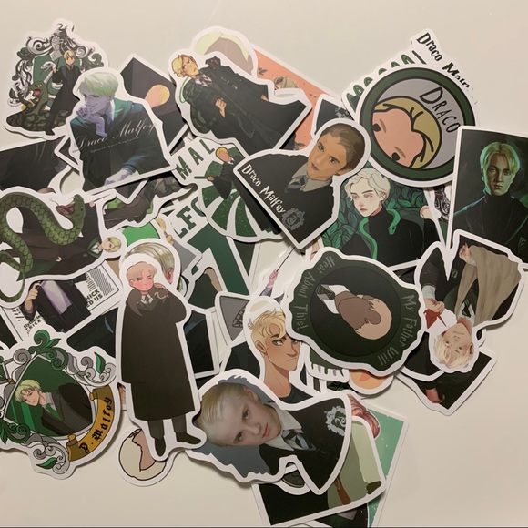 Harry Potter’s Slitherin Member Draco Malfoy (10) - Picture 2 of 4